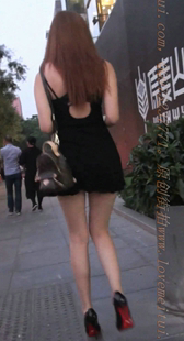 性感超高细高跟的美腿超短骚货