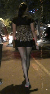 黑色超短包臀的黑丝骚妇