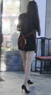 黑色性感高跟的美腿气质MM