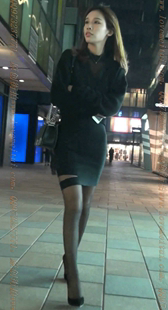 黑色性感高跟黑丝的美腿MM去买鞋试鞋