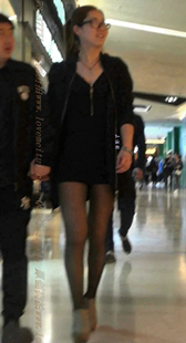 黑色包臀的御姐气质的眼镜黑丝少妇