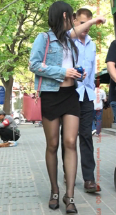 黑色高跟的黑丝小姐姐