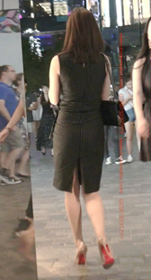 黑色开叉裙性感高跟的小姐姐