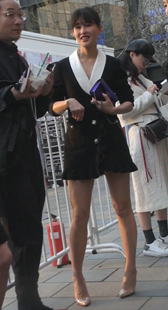 性感高跟美腿超短裙小姐姐