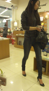 高跟宽臀黑牛少妇