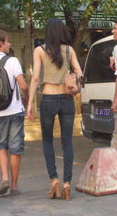 高跟宽臀少妇跟老外