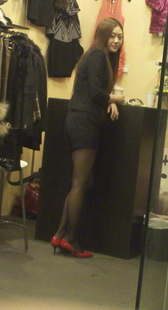 跟拍超级姜女上电梯