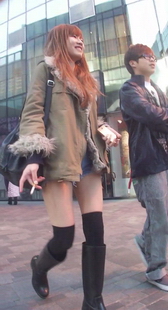 长时间跟拍漂亮小妹