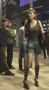 高哪热裤漂亮少妇