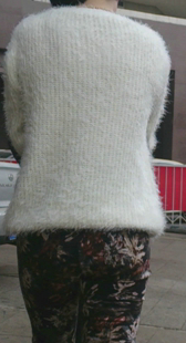 花裤少妇走路这么紧