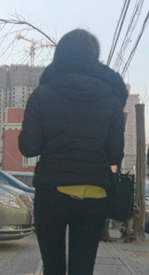 街拍打底裤小少妇视频