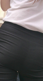 大屁股打底黑紧裤