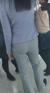 西裤包臀小少妇