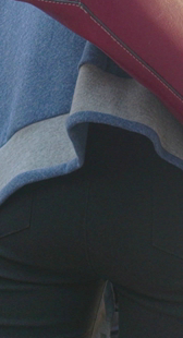 大屁股黑裤沟深