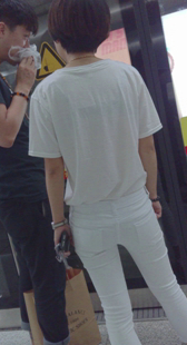 包臀大屁股白布裤