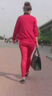 红布裤圆臀大屁股