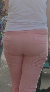 粉裤大屁股少妇开发少