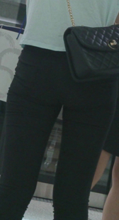 地铁大屁股打底裤