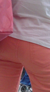 地铁红裤小少妇