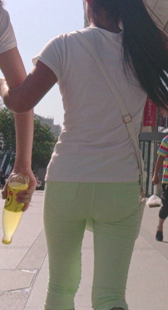 打底裤少妇内痕紧