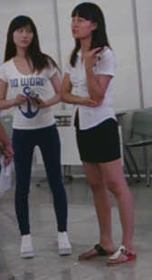 小靓妹身材不错