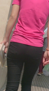 超紧打底裤少妇