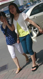 白裤蓝裤你喜欢哪个