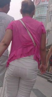 大屁股白裤红内