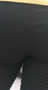跟拍大屁股重口味黑裤