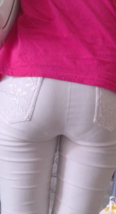 性感大屁股白裤内痕明显