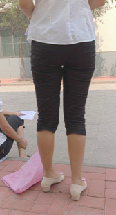 成熟少妇性感黑紧裤