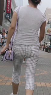 白裤少妇屁股大