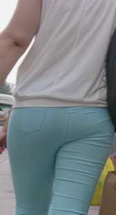 蓝紧包臀布裤大屁股