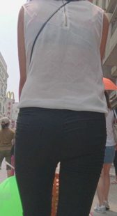 包臀黑裤上衣透明