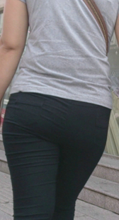 包臀紧裤小孩都这么大