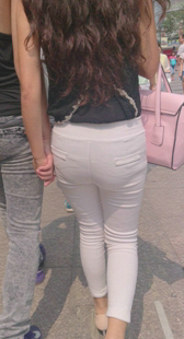 白紧布裤少妇屁股大又宽