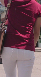 白紧布裤臀有点宽