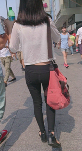 细长腿包臀黑裤