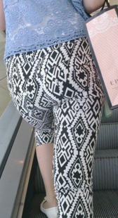 成熟丰臀上电梯