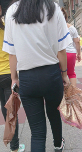 大屁股包臀黑布裤视频