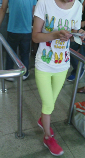 小少妇包臀紧裤