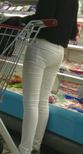 超市性感包臀白裤