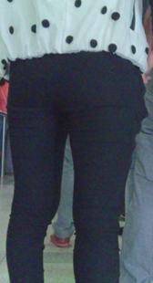 少妇大屁股黑紧裤视频