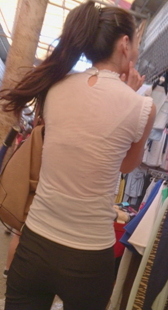 高挑黑紧小少妇