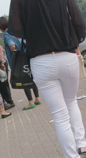 大屁股包臀紧身白裤