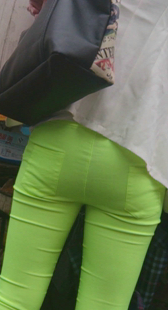 绿裤宽臀性感PP