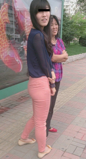 粉紧布裤小少妇臀真宽