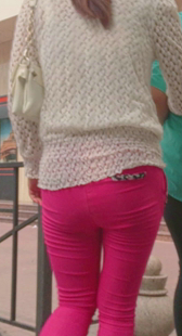 红裤大腿裤真会扭