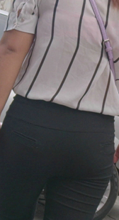 圆臀超紧小少妇