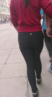 成熟少妇细腰丰臀